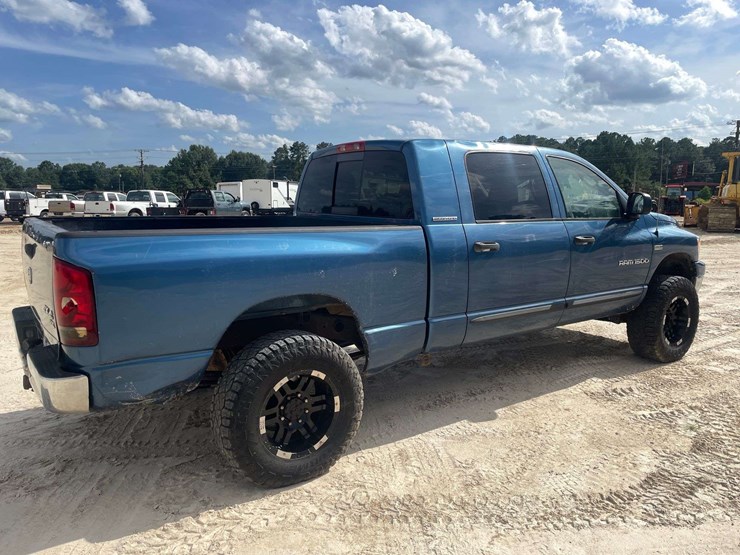 2006-dodge-ram-1500-image-3