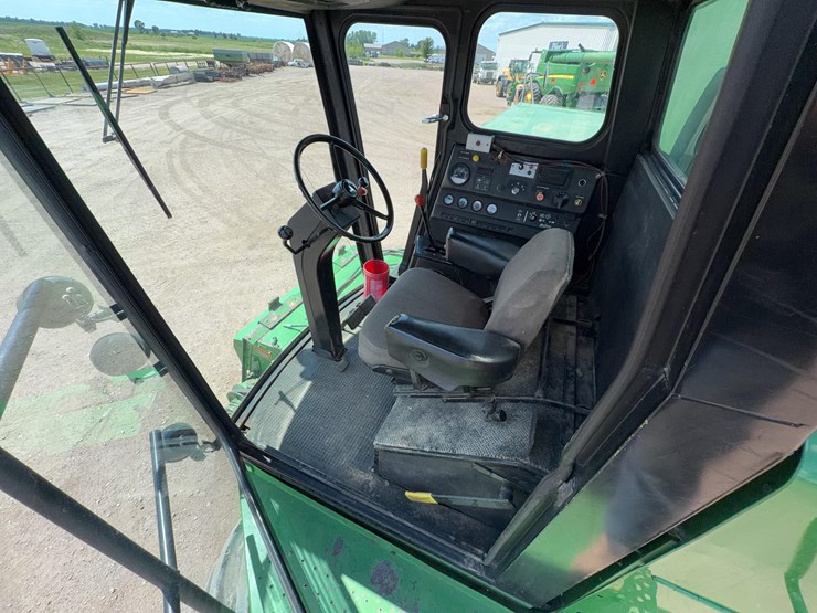 1981-john-deere-8820-image-47
