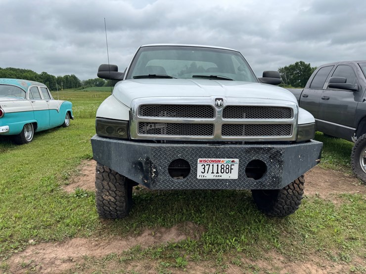 1999-dodge-ram-2500-image-3