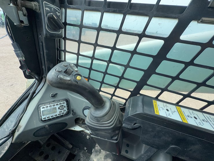 2017-bobcat-t650-image-16