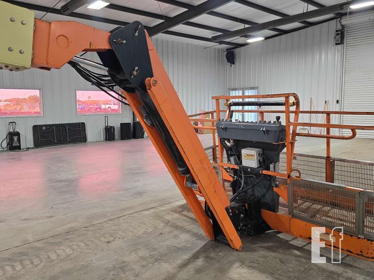 2006-jlg-600aj-image-18