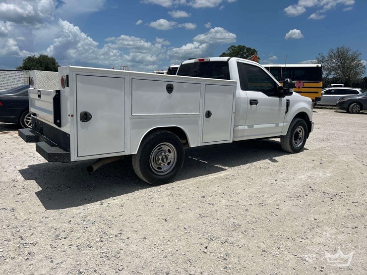 2022-ford-f250-image-3