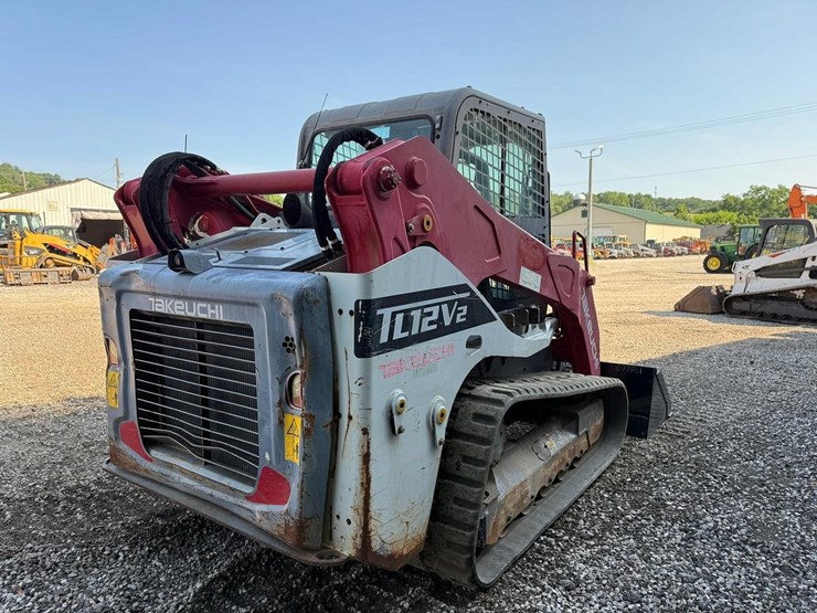 2017-takeuchi-tl12v2-image-4