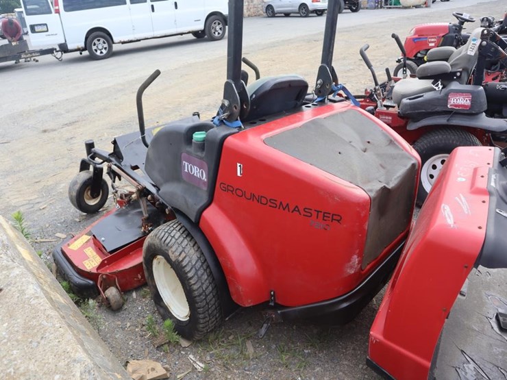 toro-groundmaster-7210-diesel-zero-turn-mower-image-6