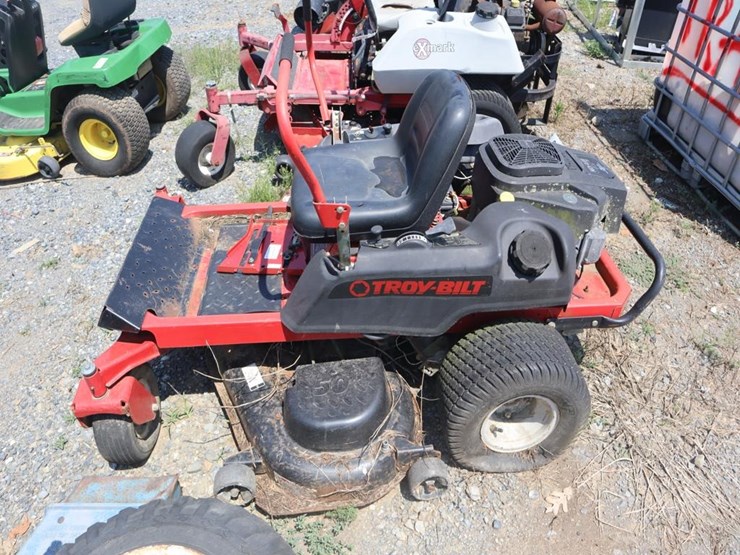 troybilt-zero-turn-mower-image-5