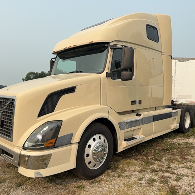 2005 Volvo Semi