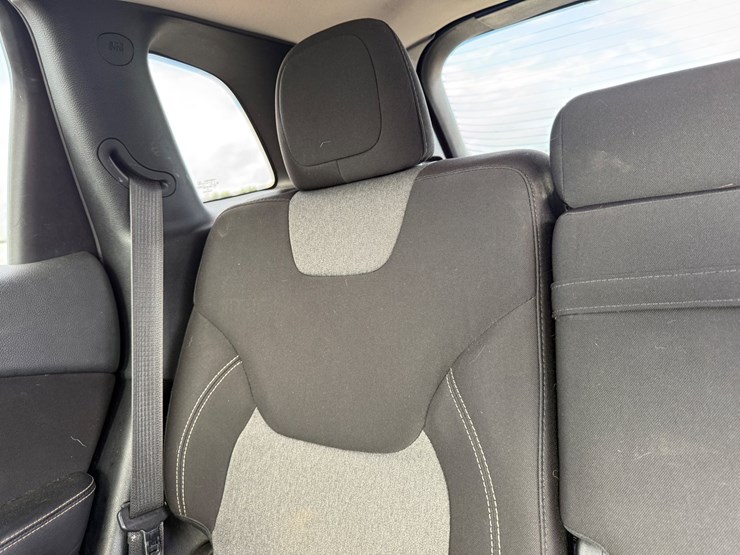 2014-jeep-cherokee-image-75