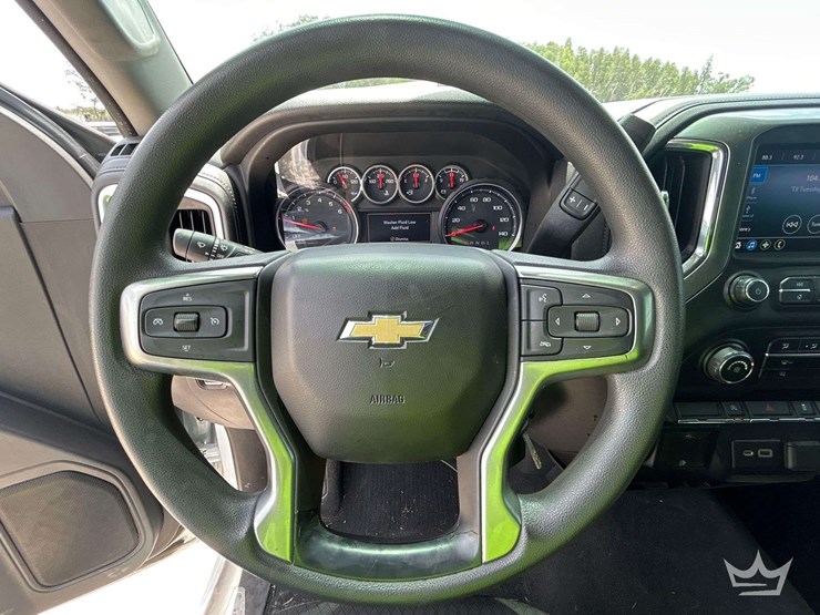 2020-chevrolet-silverado-1500-image-13