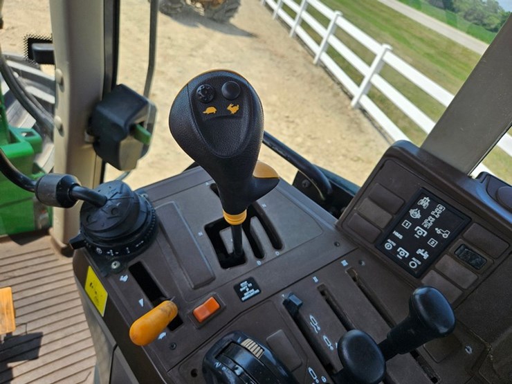 john-deere-6420-image-44