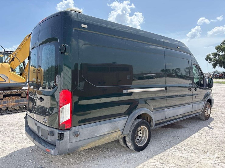 2017-ford-transit-image-3