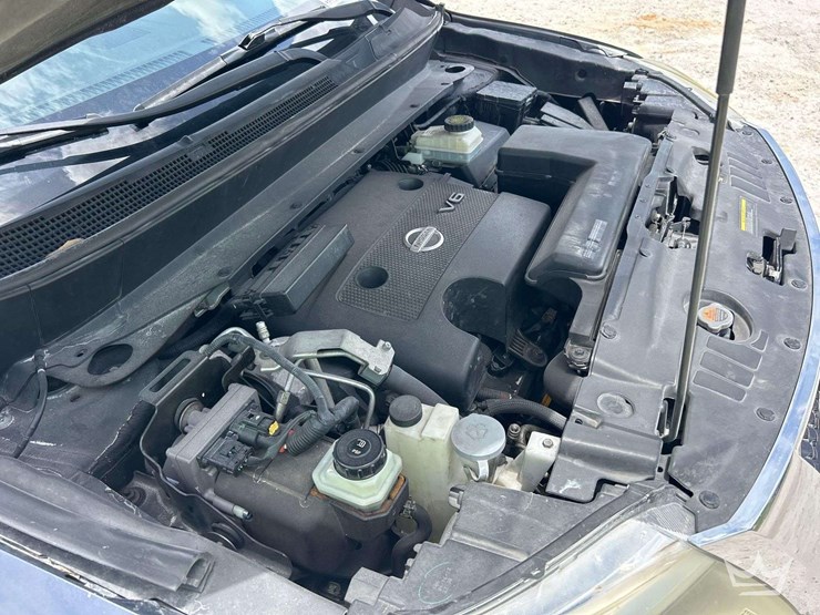 2013-nissan-pathfinder-image-9