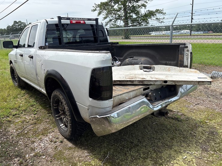 2015-dodge-ram-1500-image-4