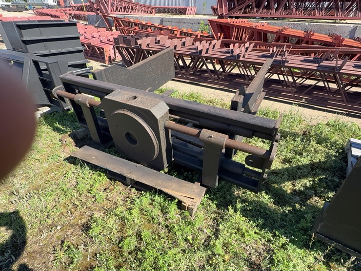 square-bale-clamp-image-4