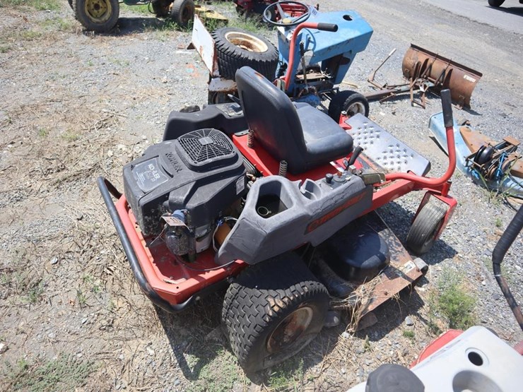 troybilt-zero-turn-mower-image-8