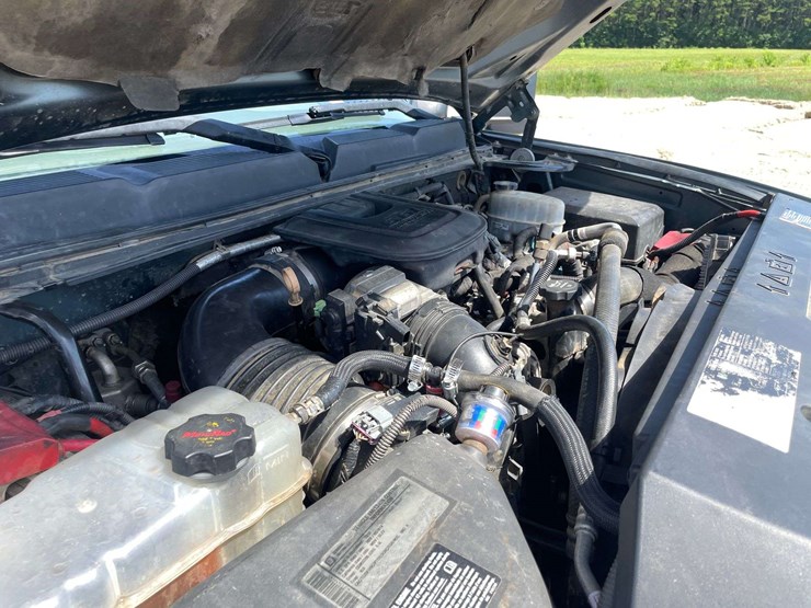2013-chevrolet-silverado-3500-image-8