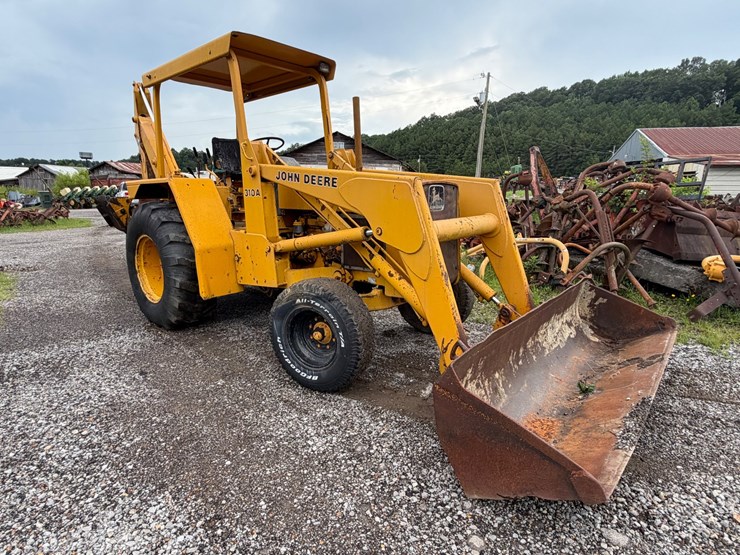 1976-deere-310a-image-16