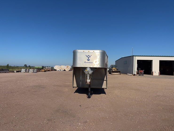 2009-wilson-livestock-trailer-image-2