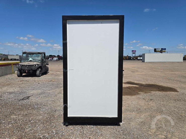 mobile-toilet-image-6