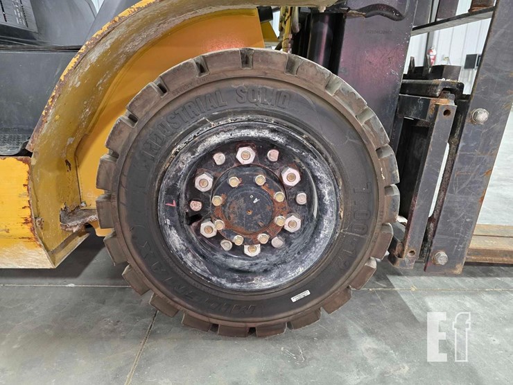 2020-caterpillar-gp25n-image-23