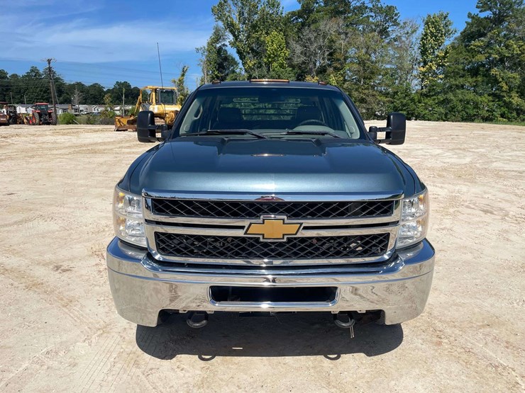 2013-chevrolet-silverado-3500-image-5