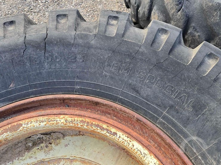 miscellaneous tires-with-rims-image-5