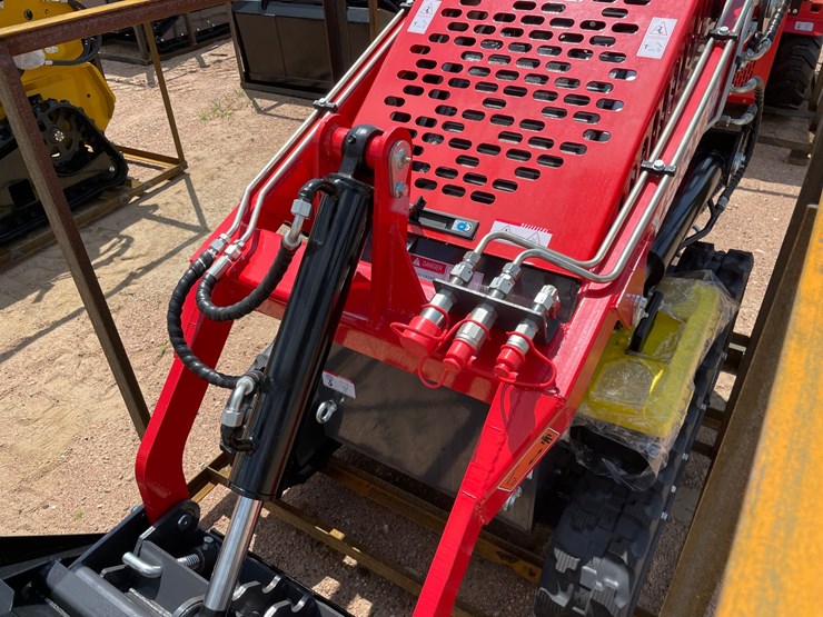 #5348-•-agt-ysrt14-skid-steer-loader-(mosinee,-wi)-image-12