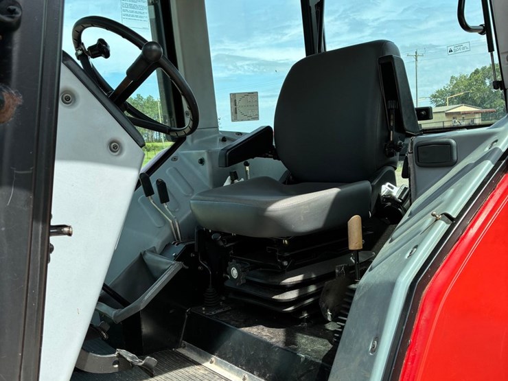 massey-ferguson-471-image-7