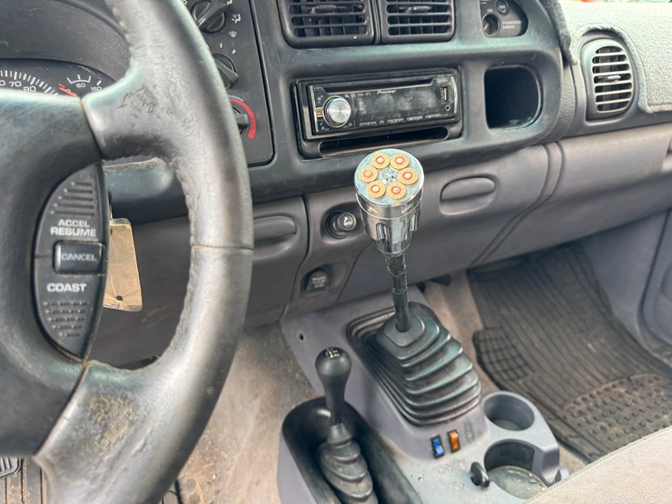 1999-dodge-ram-2500-image-38