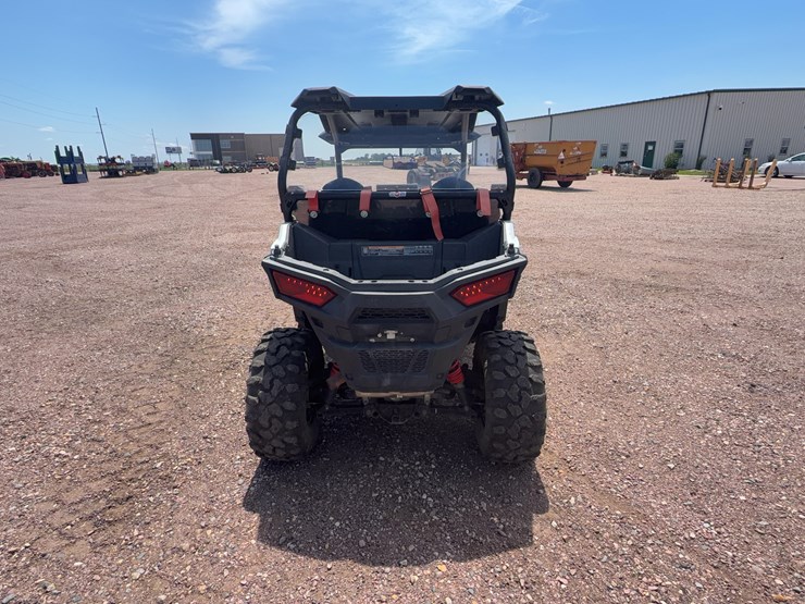 polaris-rzr-900-image-6