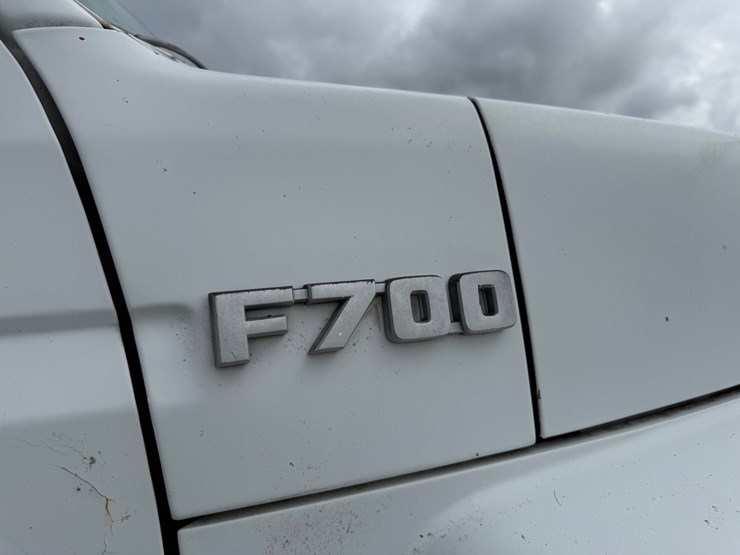1989-ford-f700-image-59