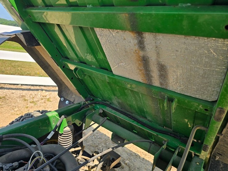 2006-john-deere-gator-image-27