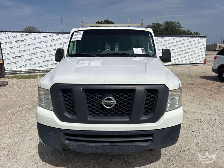 2014-nissan-nv1500-image-28