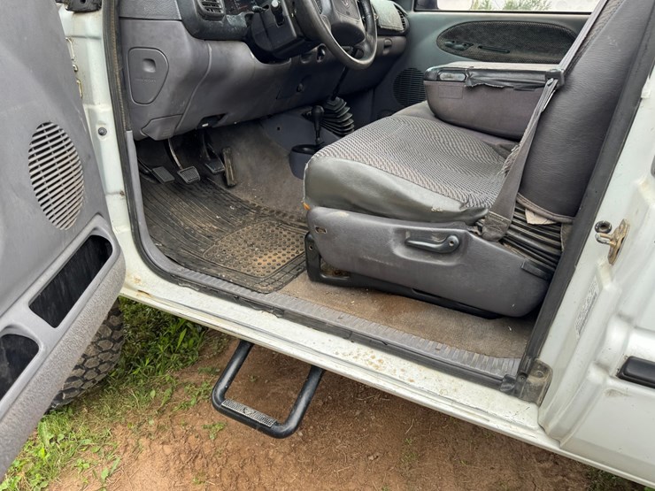 1999-dodge-ram-2500-image-46