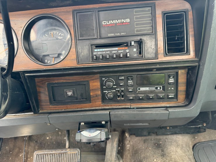 1991-dodge-ram-350-image-33