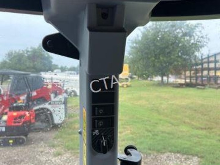 new-holland-75-image-16