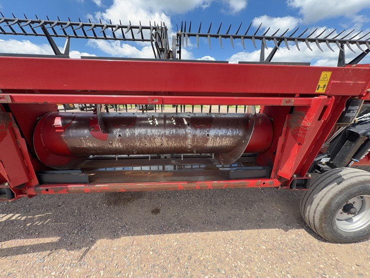 2014-case-ih-3162-image-17
