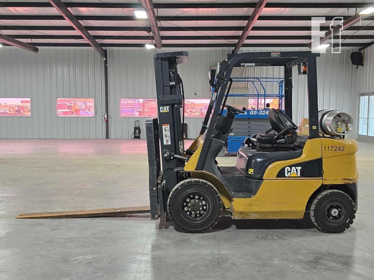 2020-caterpillar-gp25n-image-5