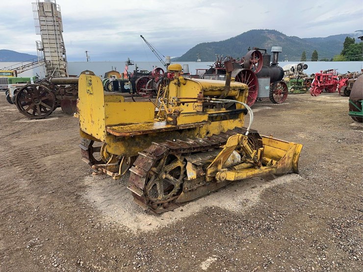 caterpillar-fifteen-image-5