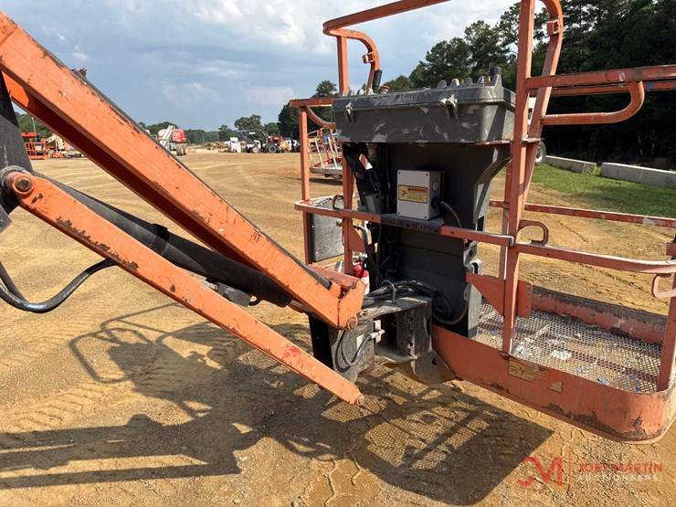 2017-jlg-450aj-image-10