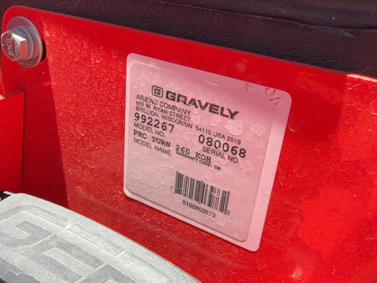 gravely-992267-zero-turn-mower-image-22
