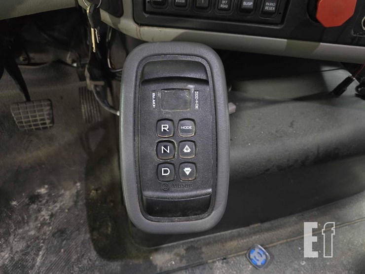 2017-international-transtar-8600-image-14