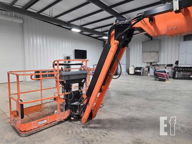 2008-jlg-660sj-image-16