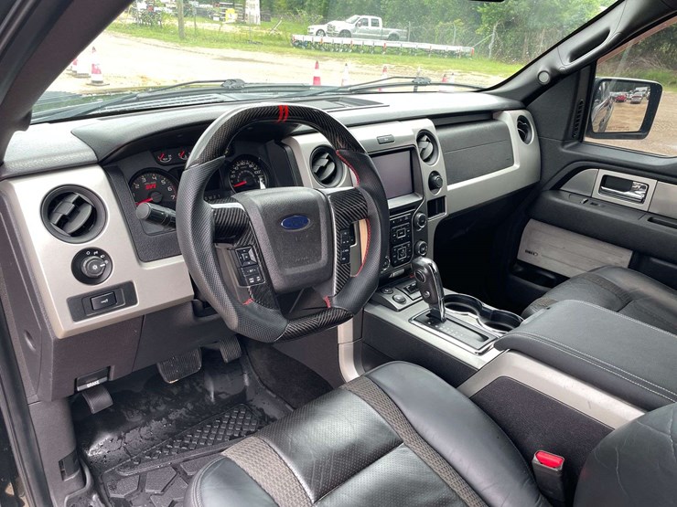 2013-ford-f150-raptor-image-11