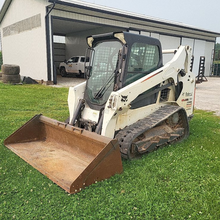 2016 Bobcat T590 Skid Loader