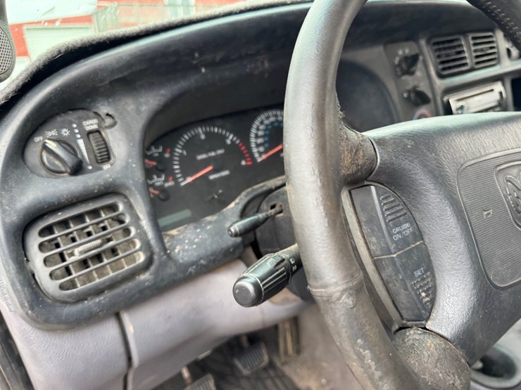 1999-dodge-ram-2500-image-34