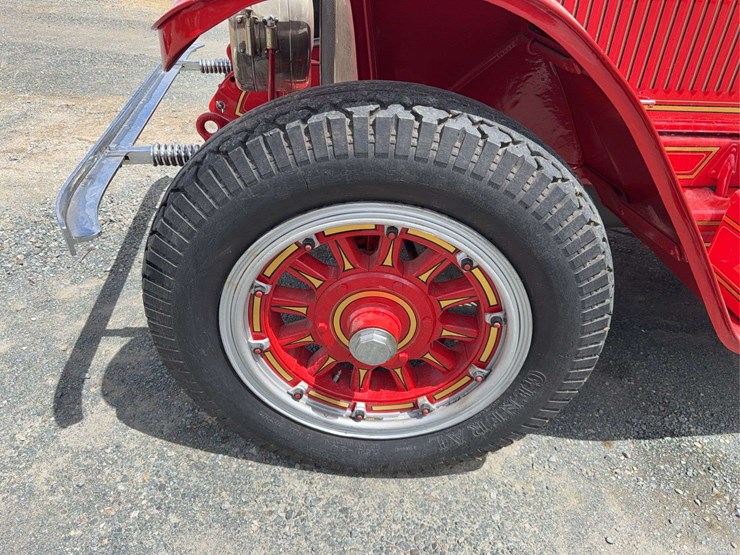 american-lafrance-fire-truck-image-9