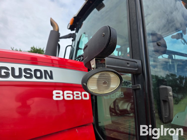 2011-massey-ferguson-8680-image-16