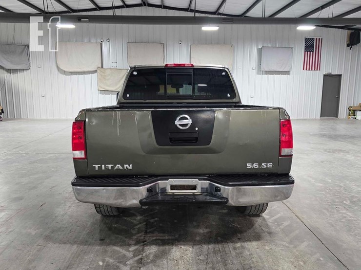 2004-nissan-titan-image-8