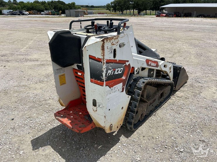 2021-bobcat-mt100-stand-on-track-loader-skid-steer-image-3