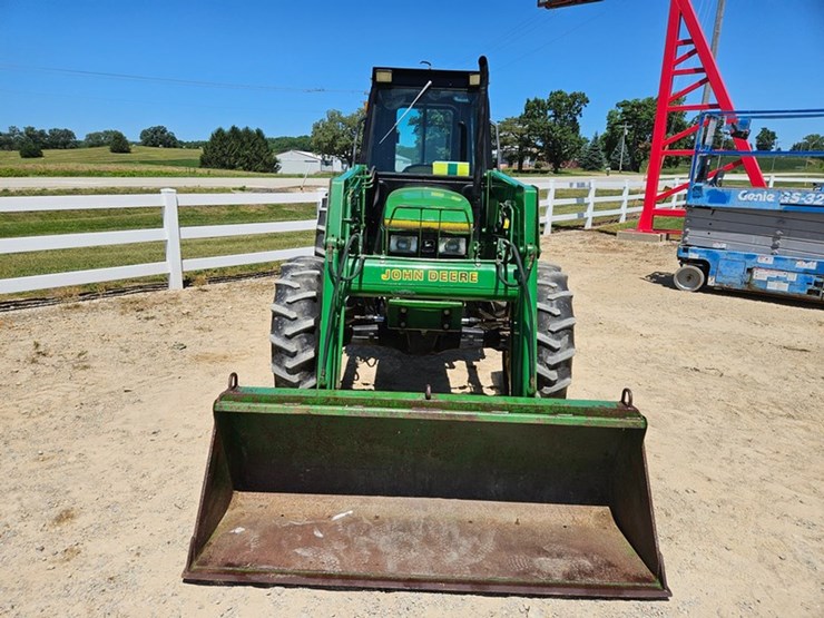 john-deere-5400-image-11